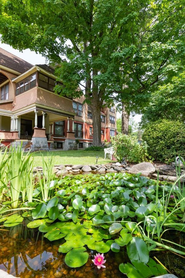 Saratoga Dreams Bed And Breakfast Саратога Спрингс Екстериор снимка